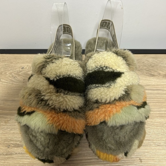 UGG Womens Fluff Yeah Slide Fuzzy Sherpa Slipper Sandal Cali Collage Olive Sz 9 - Picture 3 of 9